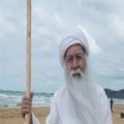 Nur Yüzlü Dede