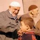 Ölmüş Birinin Elini Öpmek